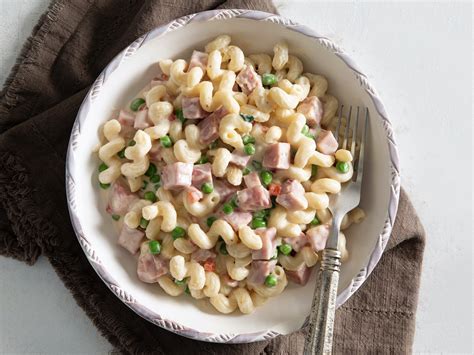 Creamy Corkscrew Pasta With Ham