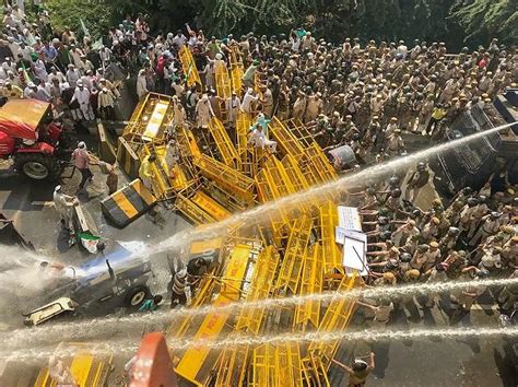 Bku Protest March Police Use Water Cannons Tear Gas To Disperse Farmers