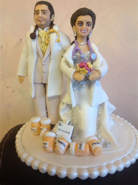 With over 100+ wedding cake toppers, you'll be able to chose from traditional bride and groom wedding cake toppers, monogram wedding cake toppers, to comical wedding cake toppers that are great for a wedding shower or engagement party! Wedding Cake Topper 100 Edible Figurines Are Made Of Fondant Brides Dress Is Made Of Fondant ...
