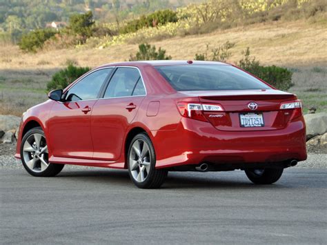The 2015 takes all the small things and refines it which makes a huge difference. 2014 Toyota Camry - Pictures - CarGurus