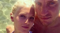 Maxi López y su novia sueca celebraron dos años de amor en una isla ...