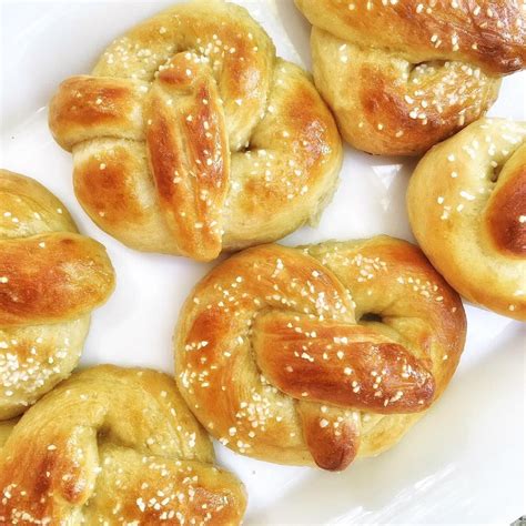 Hot Buttered Soft Pretzels Receta