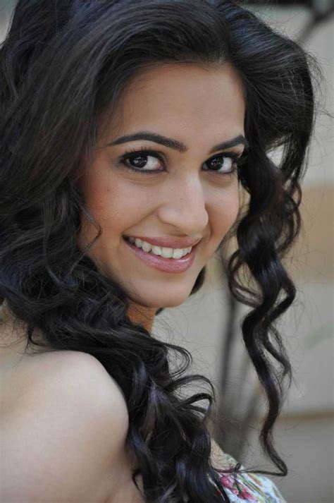 Kriti Kharbanda Sexy Stills 10 Actressbay