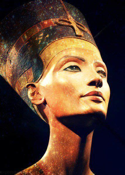 23 picture of nefertiti egypt s most beautiful queen vintagetopia ancient egypt art ancient