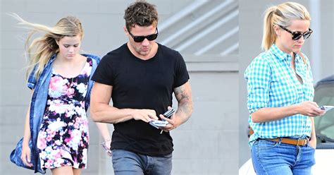 Reese Witherspoon And Ryan Phillippe With Daughter Ava Popsugar Celebrity