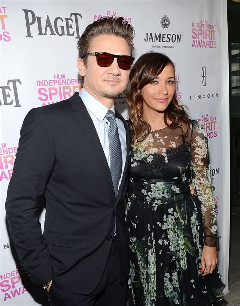 Jones had a kid when she was 42, with her boyfriend, who was 34 at the time. Rashida Jones in Piaget At The 2013 Film Independent ...