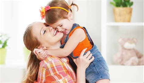 7 Beneficios De Los Abrazos Para Los Niños
