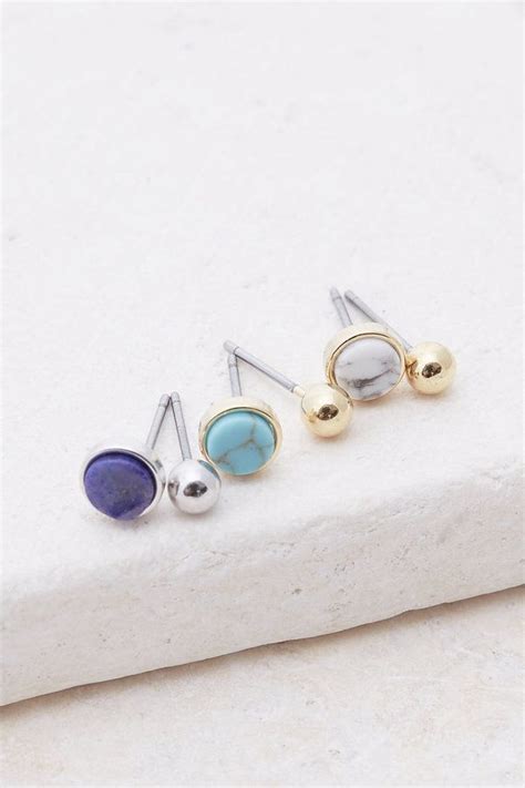 Our Geometric Inspired Jamie Circle Stud Earring Set Has A Simple And