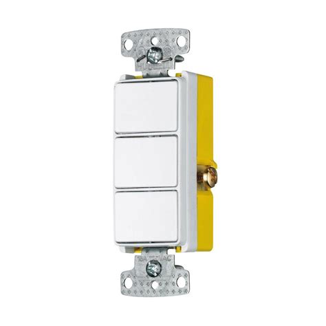 Hubbell 15 Amp Single Pole White Combination Light Switch At