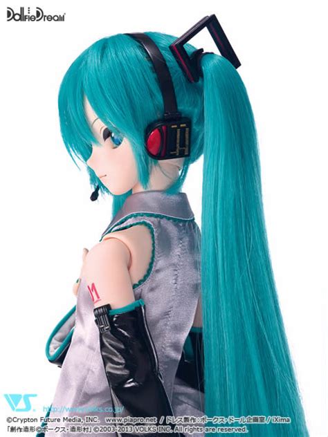 Dollfie Dream Hatsune Miku And Outfits Re Released Today April 7th At