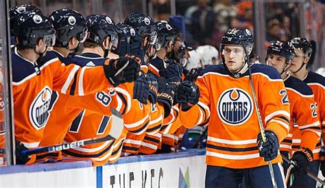 Oilers foxed gaming vs telialigaen spring 2021: NHL: Leon Draisaitl trifft bei Sieg der Edmonton Oilers ...