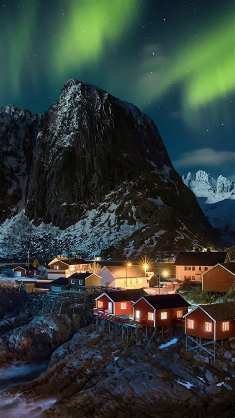 1080x1920 Lofoten Norway Village Aurora Northern Lights 4k Iphone 76s