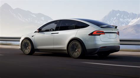 2022 Tesla Model X Plaid Photos