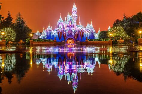 Relive some of your most thrilling moments again and again! Ultimate 2017 Disneyland Christmas Guide - Disney Tourist Blog