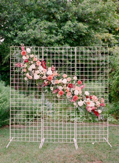 We tried the thread and needle one but realized that thin needles were we had our flowers in a bucket to keep them as fresh as possible! DIY Floral Ceremony Backdrop by Bloom Culture Flowers in ...