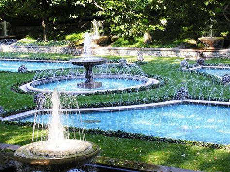 Shop our best selection of indoor & outdoor water fountains to reflect your style and inspire your outdoor space. Outdoor-Garden-Water-Fountains - The Trent | Internet ...