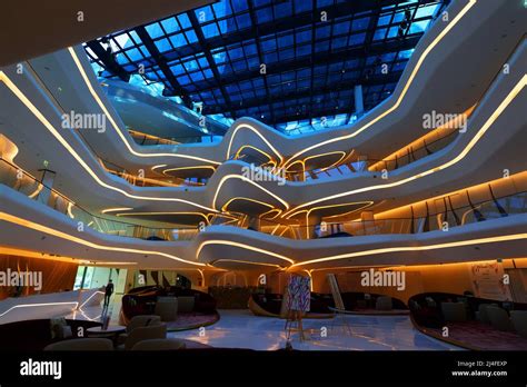 Zaha Hadid Dubai Opus Me Hotel Modernes Design Und Moderne
