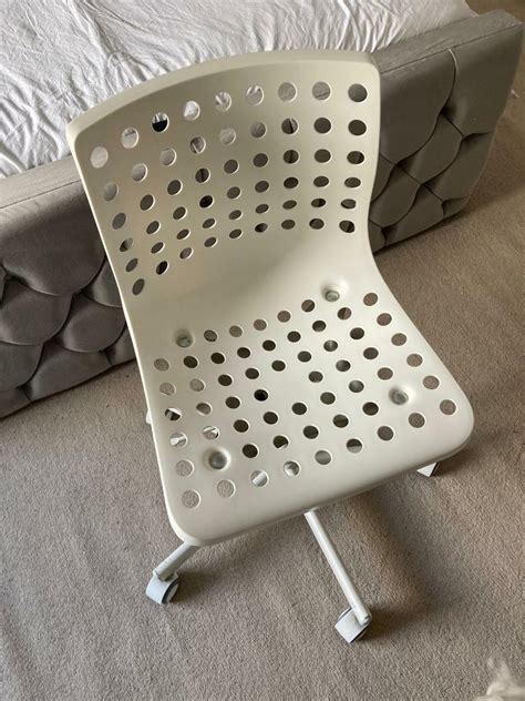 Ikea SkÅlberg Sporren Swivel Chair White In Consett County Durham