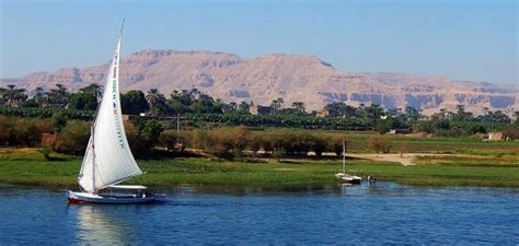 تعبير عن نقص مياه نهر النيل بالعناصر