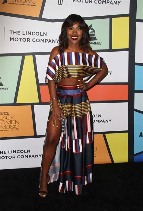 Hot Pictures Of Dewanda Wise Are Really Mesmerising To Watch The Viraler