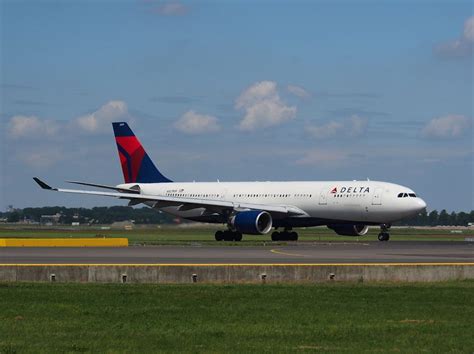 Delta Air Lines Fleet Airbus A330 200 Details And Pictures