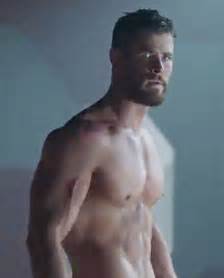 Chris Hemsworth Shows Off His Six Pack In W Magazine Daily Mail Online