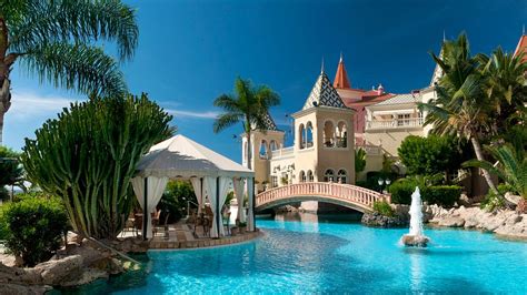 Bahía del duque albergará el restaurante con estrella michelin nub. Luxury Life Design: Gran Hotel Bahia del Duque Resort