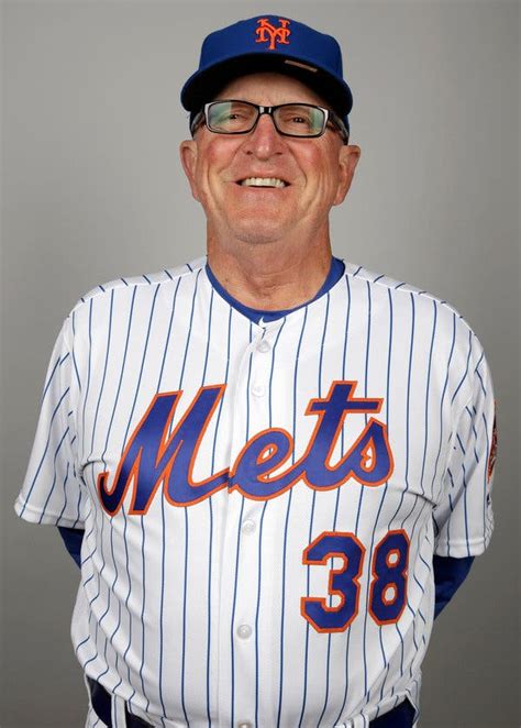 For The Mets A Pitching Coach Who Loves Walks The New York Times