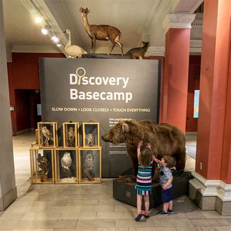 Visiting Pittsburghs Carnegie Museums With Kids Toddling Traveler