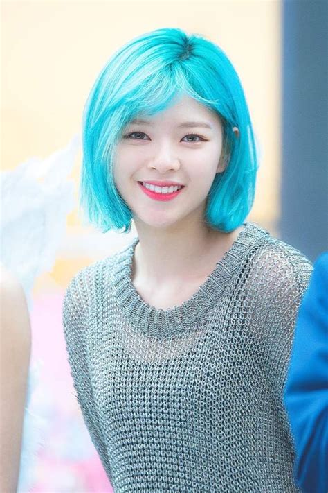 Jeongyeon With Blue Hair K Pop Amino Kpop Hair Color Blue Hair