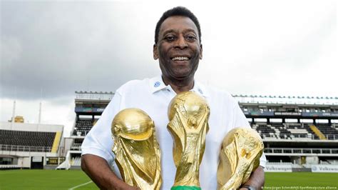 King Pele Brazilian Legend Of The Beautiful Game Dies At 82 Focus
