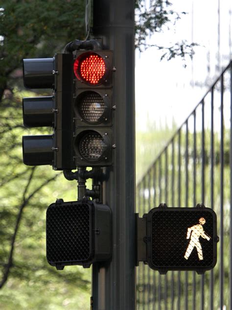 Longmont to install traffic signal Wednesday - Longmont Times-Call