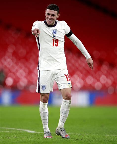 Phil foden 73 > 88 (england / manchester city). Phil Foden takes centre stage as England end 2020 by ...