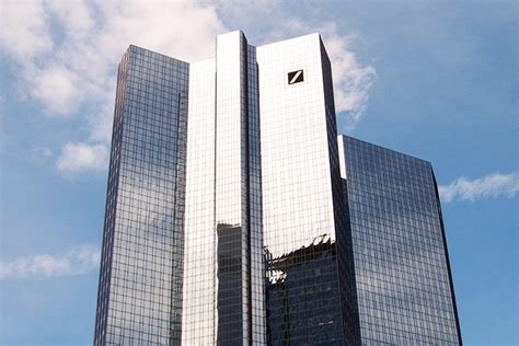 Deutsche bank issues dire economic warning for america. Deutsche Bank Wealth Management lance une stratégie de ...