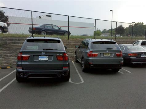 I was just reminded that i too had a silver 2004 bmw 4.0 x5, that was an absolute freddy kruger po$ nightmare in the maintenance category. IT IS HERE !!! 2011 X5 35d (WITH PICS!) - Xoutpost.com