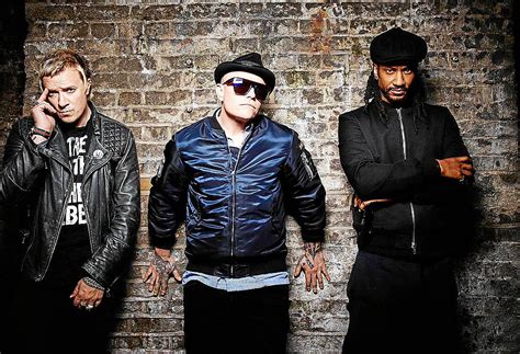 Arguably the fathers of modern electronic music, the prodigy (fronted by producer liam howlett, accompanied by vocalists keith maxim palmer and keith flint) rose to prominence in. The Prodigy bei Mallorca-Live zu sehen