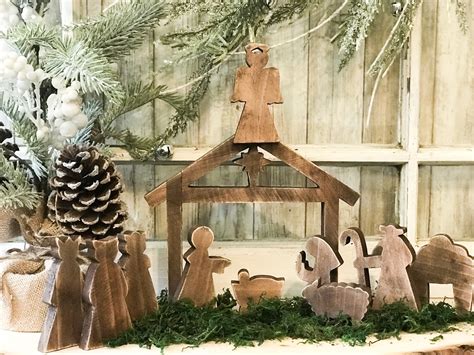 Diy Wooden Nativity Scene Makeover Re Fabbed