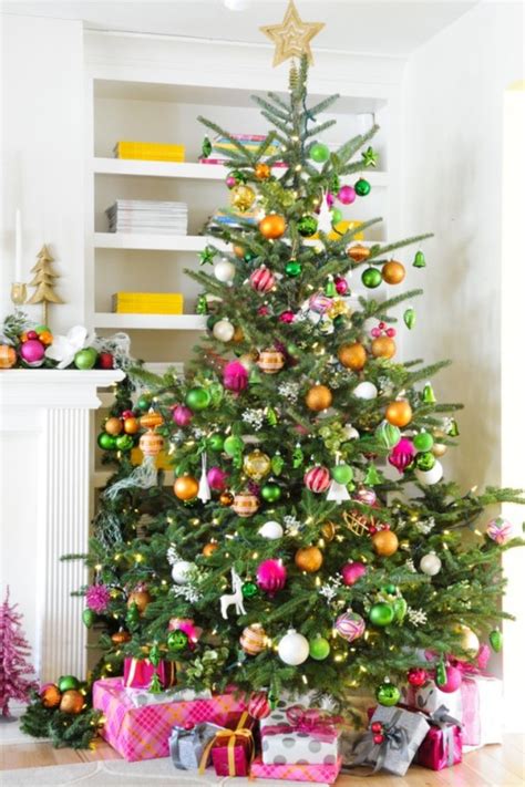 25 Eye Catching Green Christmas Tree Decorations Ideas  MagMent