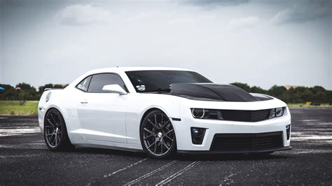 White Sports Car Chevrolet Camaro Ss Wallpapers And Images Wallpapers Pictures Photos