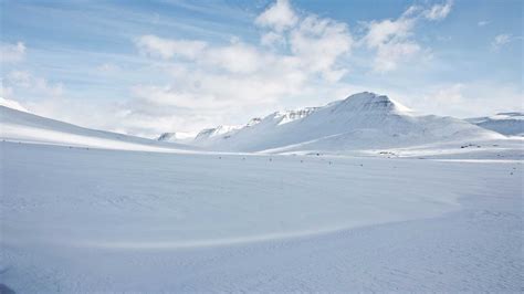 10 Ways To Enjoy The Snow In Iceland Nordic Visitor