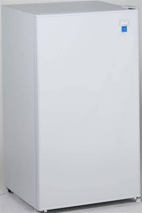 Avanti® 33 Cu Ft White Compact Refrigerator Rm3306w Jarvis
