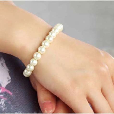 New Classic Imitation Pearls Bracelet For Women Pure White Stretch Bridal Bangle Bracelets