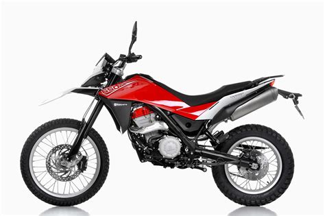 You can choose any of these to view more detailed specifications and photos about it! Husqvarna TR 650 Terra - An Off-Road Strada - Asphalt & Rubber