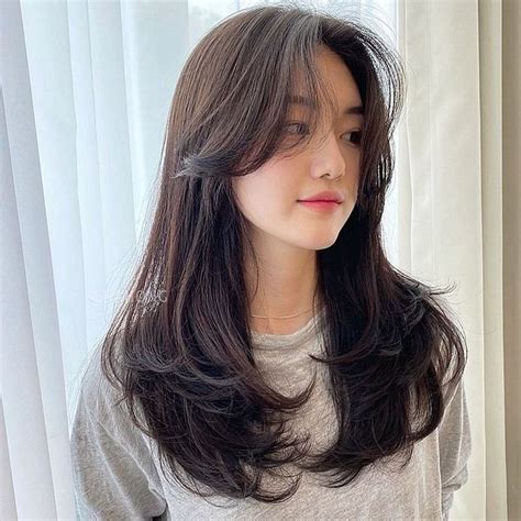 B E A R In 2021 Bangs With Medium Hair Korean Long Hair Long Hair
