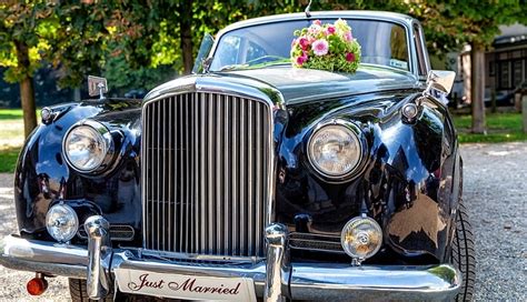 Feature 5 Best Wedding Cars That Show Off Your Personality
