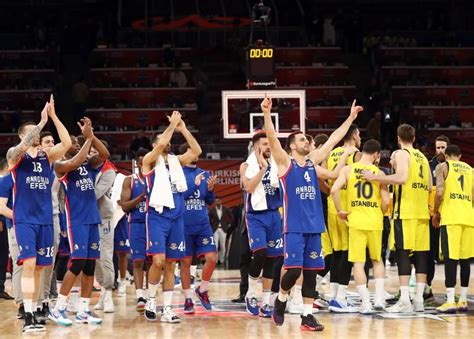 Basketball Cska And Anadolu Efes Reach Euroleague Final Reuters