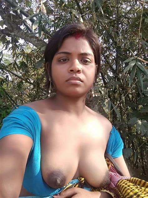 Indian Mature Wife Showing Her Big Boobs Pics Xhamster Sexiezpicz Web Porn