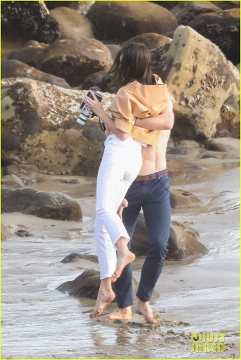 Photo Kendall Jenner Joins Hot Shirtless Guy For Beach Photo Shoot