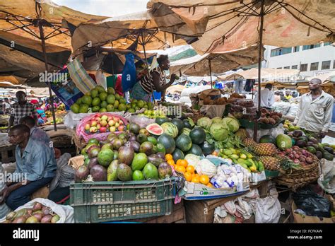 Street Scene At A Market In Kampala Uganda Stock Photo Alamy