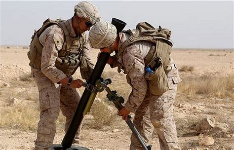 Us Marines Train With New M252a2 Lightweight 81mm Mortar System In